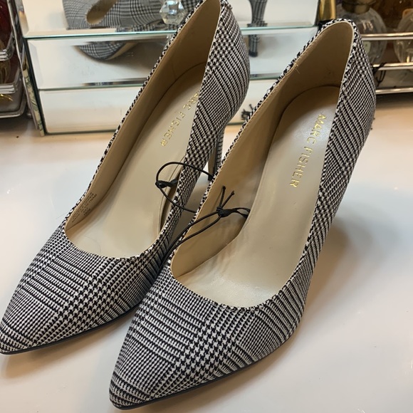 Marc Fisher MF Darren Houndstooth Heels 5.5M - Picture 2 of 6